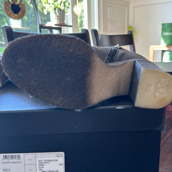 CHANEL short boots - Picture 7 of 9